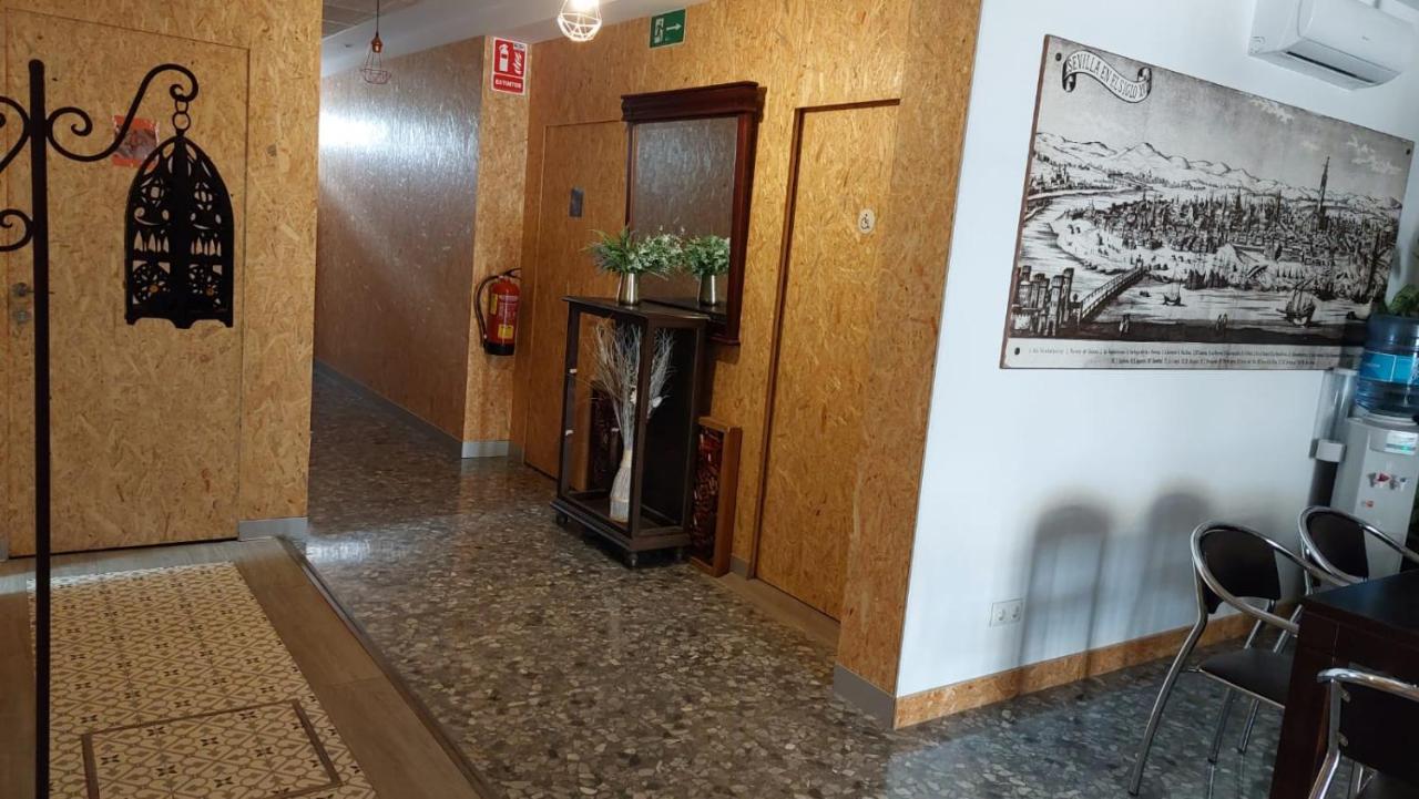 סנטיפונסה Italica Hostel מראה חיצוני תמונה