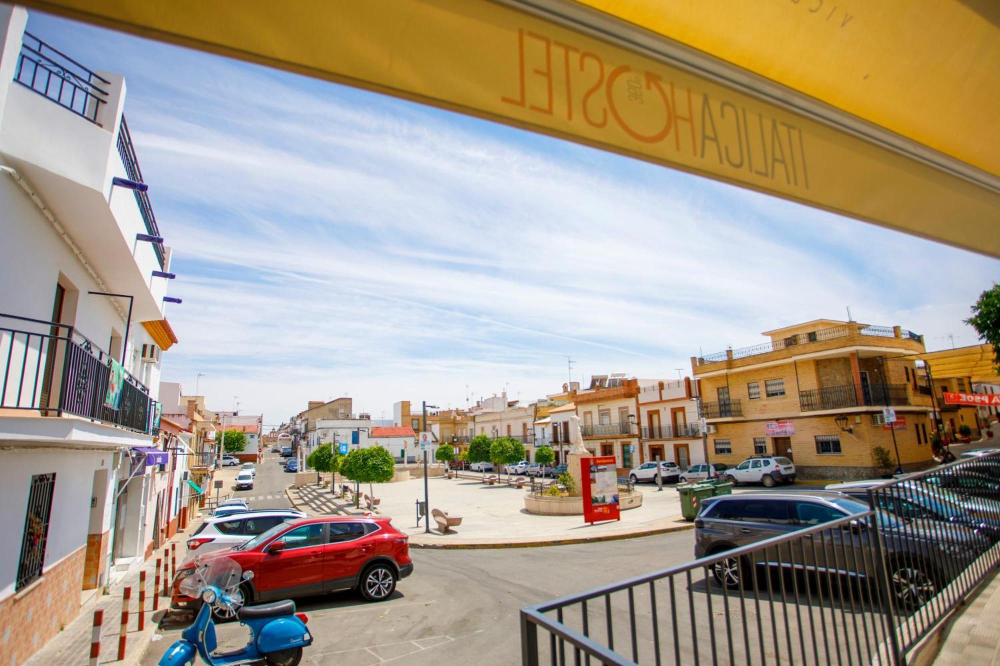 סנטיפונסה Italica Hostel מראה חיצוני תמונה
