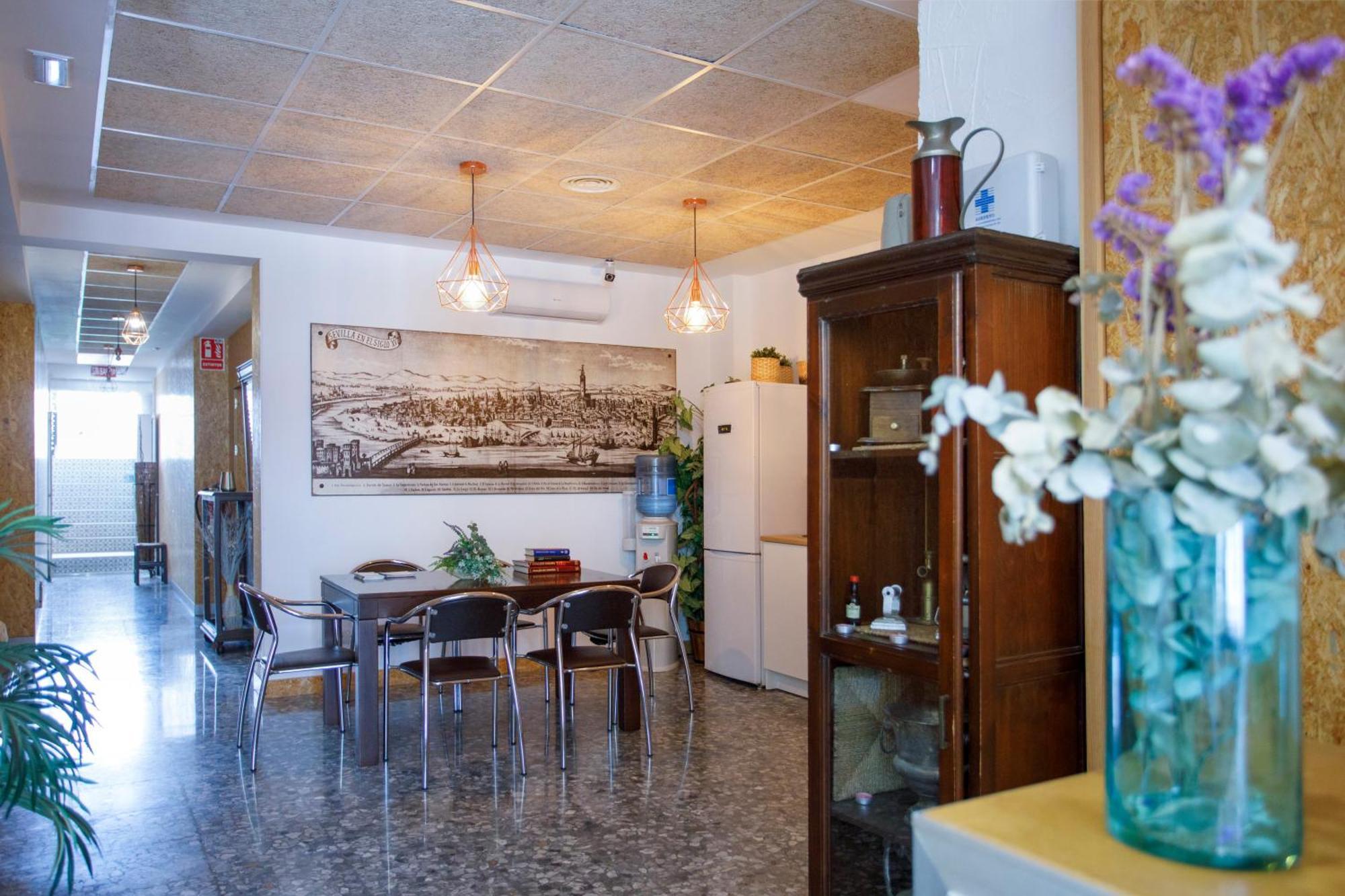 סנטיפונסה Italica Hostel מראה חיצוני תמונה