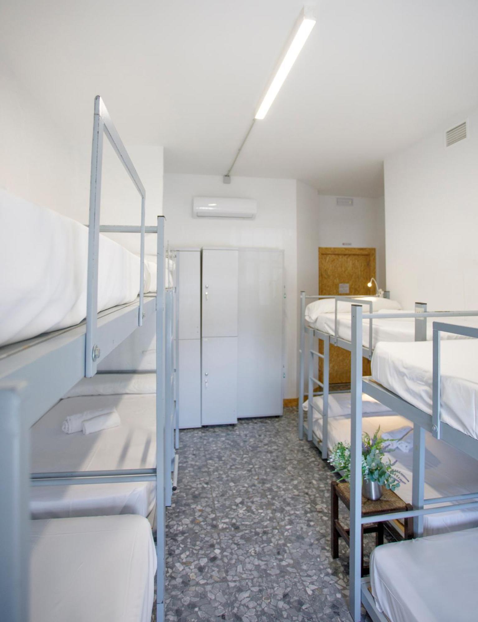 סנטיפונסה Italica Hostel מראה חיצוני תמונה